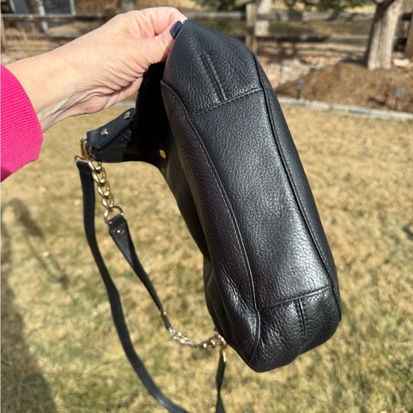 Michael Kors Bedford Black Leather Shoulder Bag Handbag Satchel Purse Slouch - Picture 3 of 10